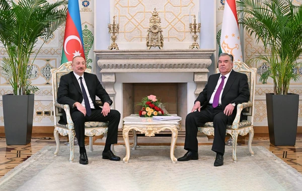 İlham Əliyevin Tacikistan Prezidenti ilə təkbətək görüşü olub
