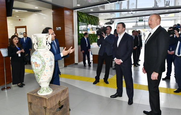 İlham Əliyev və Baş nazir İrakli Qaribaşvili Qəbələ regional “ASAN xidmət“ mərkəzində olublar - FOTO