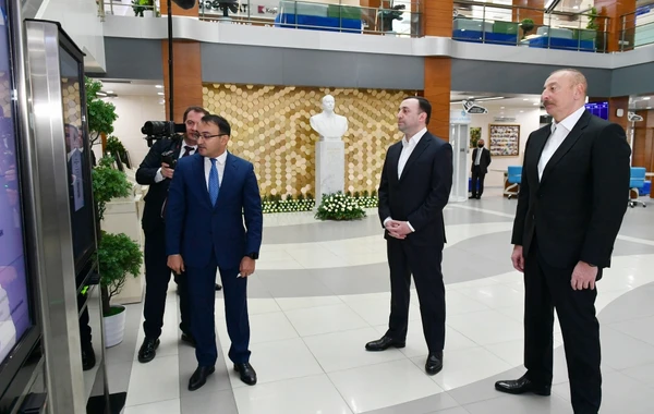 Ильхам Алиев и Гарибашвили побывали в Габалинском региональном центре ASAN xidmət - ОБНОВЛЕНО + ФОТО