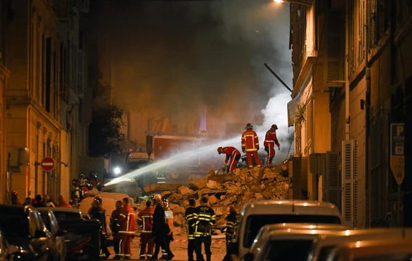 В Марселе после взрыва обрушился жилой дом - ВИДЕО