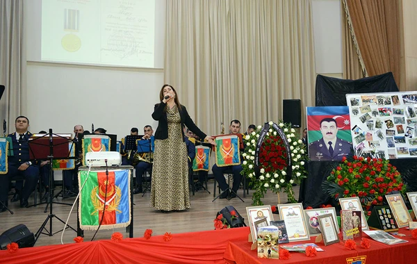 Şəhid mayor Elnur Əliyevin xatirəsi yad olunub - FOTO