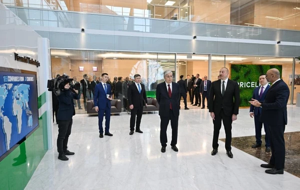Президенты Азербайджана и Казахстана побывали в Международном финансовом центре "Астана" - ОБНОВЛЕНО + ФОТО