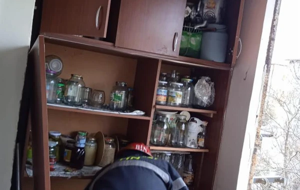 В Баку произошел взрыв в квартире, есть пострадавший - ВИДЕО