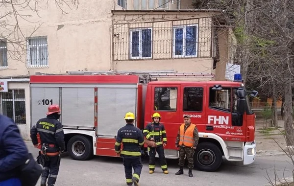 В Баку произошел взрыв в квартире, есть пострадавший - ВИДЕО