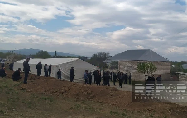 Şəhid Elşad Həsənov dəfn olunub - YENİLƏNİB - FOTO