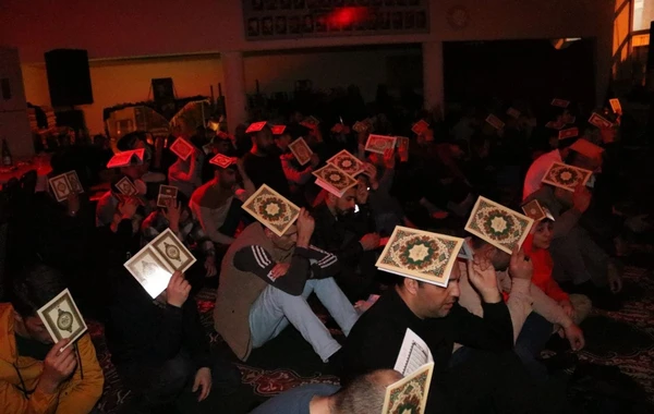 Bakıda 3-cü Qədr gecəsindən FOTO-lar