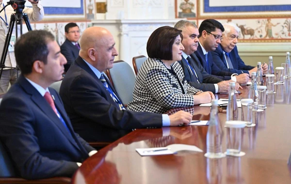 Sahibə Qafarova qazaxıstanlı həmkarı ilə görüşüb - FOTO