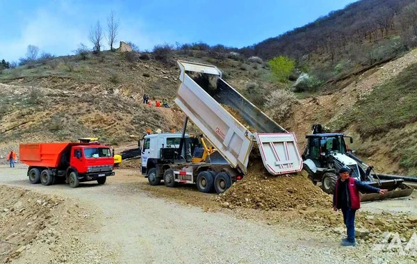 Laçında şəhərdaxili yolların bərpası və hava limanının tikintisi ilə əlaqədar qazma-partlayış işləri aparılır - FOTO