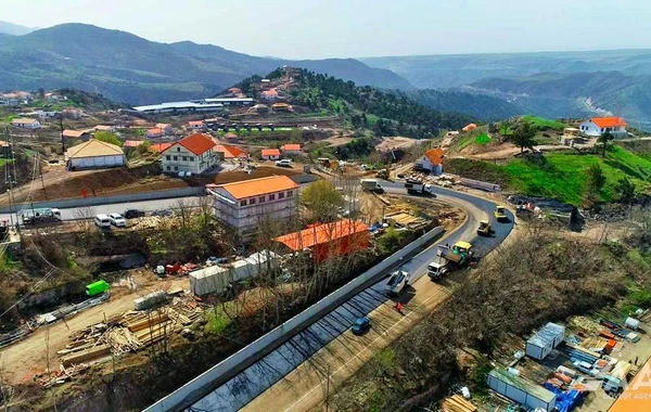 Laçında şəhərdaxili yolların bərpası və hava limanının tikintisi ilə əlaqədar qazma-partlayış işləri aparılır - FOTO