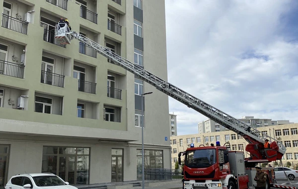 FHN yaşayış kompleksində təlim keçirdi - FOTO