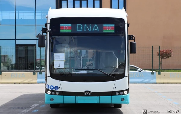 Bakıda İLK - Elektrik mühərrikli avtobus gətirildi - FOTO