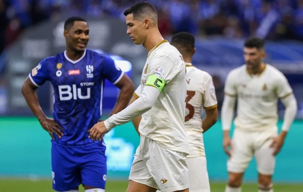 Ronaldodan azarkeşlərə böyük tərbiyəsizlik! - Futboldan kənarlaşdırla bilər - FOTO