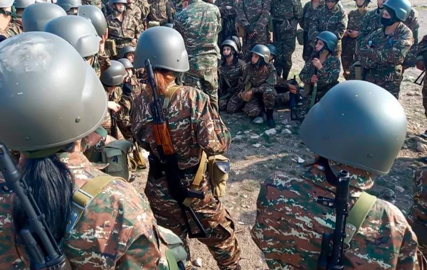 Ermənistanda qadınlar hərbi xidmətə çağırıla bilər