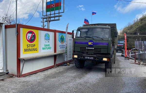 По дороге Ханкенди-Лачын беспрепятственно проехали 76 автомобилей миротворцев - ОБНОВЛЕНО + ФОТО