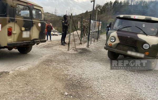 Şuşada erməni təxribatı nəticəsində yaralanan hərbçilərimiz Laçın yolu vasitəsilə təxliyə olunub - FOTO