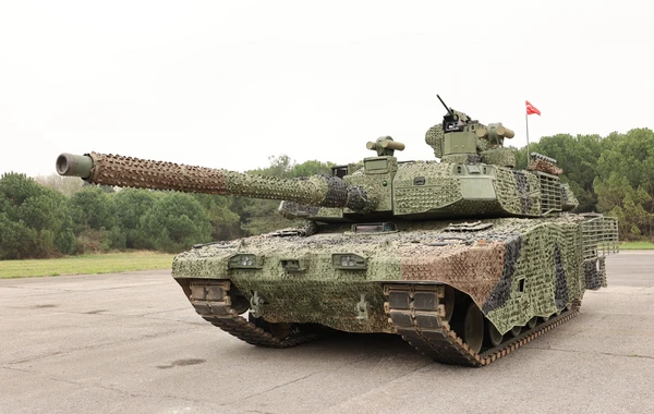 Türkiyənin ilk milli “Altay” tankları sınaq üçün silahlı qüvvələrə təhvil verilib