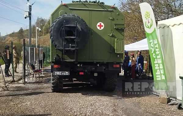 По дороге Ханкенди - Лачын беспрепятственно проехали автомобили миротворцев - ОБНОВЛЕНО