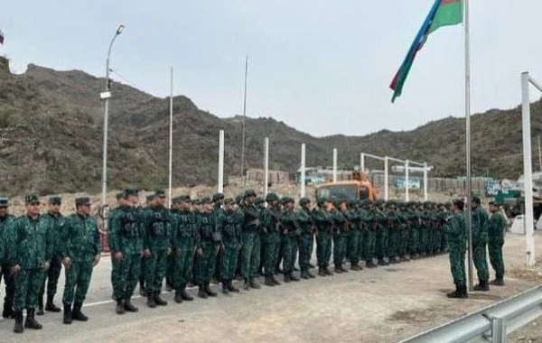 Yeni sərhəd-buraxılış məntəqəsində bayrağımız ucaldıldı - FOTO