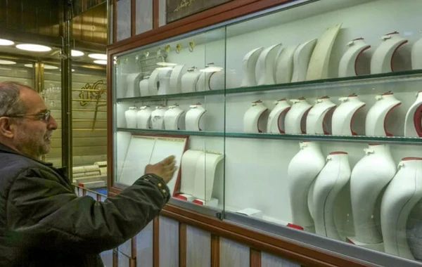 Zərgərlik dükanının divarını dəlib 23 kiloqram qızıl oğurladılar - FOTO