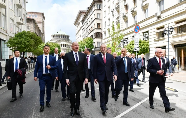 İlham Əliyev və Rumen Radev SOCAR-ın Bolqarıstandakı ofisinin açılışında iştirak ediblər - FOTO - YENİLƏNİB