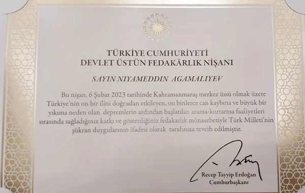 Türkiyə Prezidenti hərbi qulluqçumuzu təltif edib - FOTO