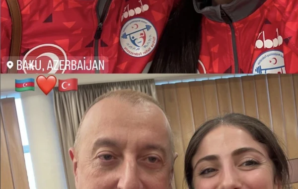 Türkiyəli atletlər İlham Əliyev və Mehriban Əliyeva ilə selfi çəkdirdilər - FOTO
