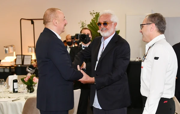 İlham Əliyev və Mehriban Əliyeva “Formula-1” Azərbaycan Qran-prisinin əsas yarışına baxıblar - YENİLƏNİB+FOTO