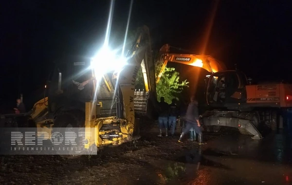 Tərtərdə selin vurduğu ziyan aradan qaldırılır - FOTO