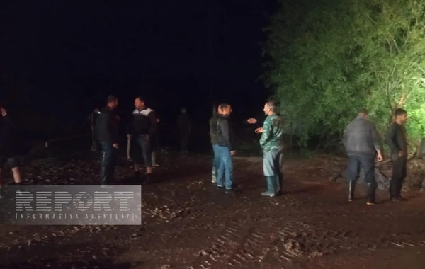 Tərtərdə selin vurduğu ziyan aradan qaldırılır - FOTO