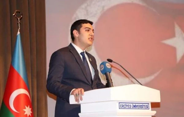 Azərbaycanlı QHT rəhbəri Türkiyədə tələbə qızı şantaj etdi, həbs olundu - RƏSMİ - FOTO
