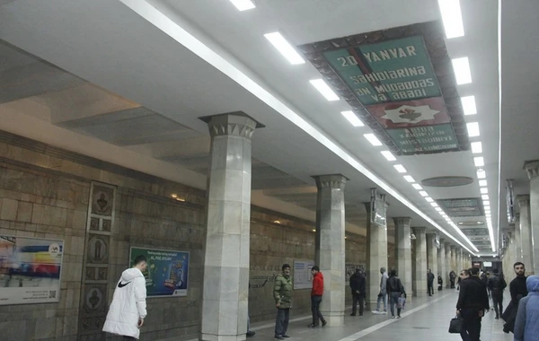 Metronun bu stansiyasında işıqlanma sistemi yeniləndi - FOTO