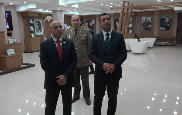 Birləşmiş Ərəb Əmirliklərinin səfiri FHN Akademiyasında olub - FOTO