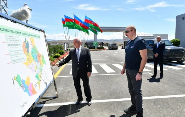 Prezident İlham Əliyev 330 kV-luq “Cəbrayıl” qovşaq yarımstansiyasının açılışını edib - FOTO