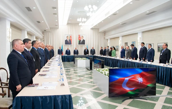 DTX-nin Mədəniyyət Mərkəzində Heydər Əliyevin anadan olmasının 100-cü ildönümünə həsr olunmuş konfrans - FOTO