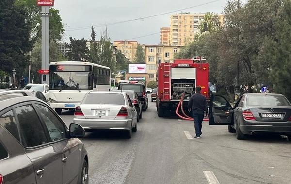 Bakıda mağazada yanğın baş verib - FOTO/VİDEO - YENİLƏNİB