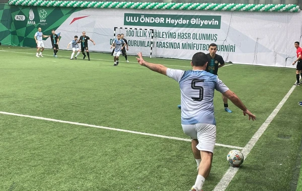 FHN-in komandası Ulu Öndər Heydər Əliyevin 100 illiyinə həsr olunmuş minifutbol turnirinin qalibi olub - VİDEO
