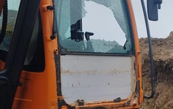 MN: Ermənistan silahlı qüvvələri Dığda ekskavatorumuzu atəşə tutub - FOTO