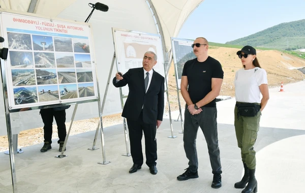 İlham Əliyev və Mehriban Əliyeva Əhmədbəyli-Füzuli-Şuşa yolunda görülən işlərlə tanış olublar - FOTO