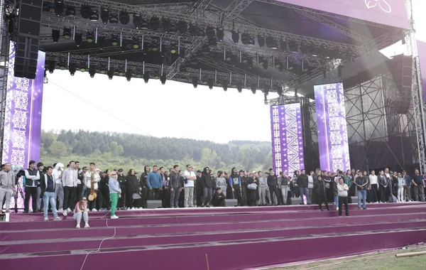 “Xarıbülbül” Festivalının qonaqları Şuşaya toplaşırlar - FOTO