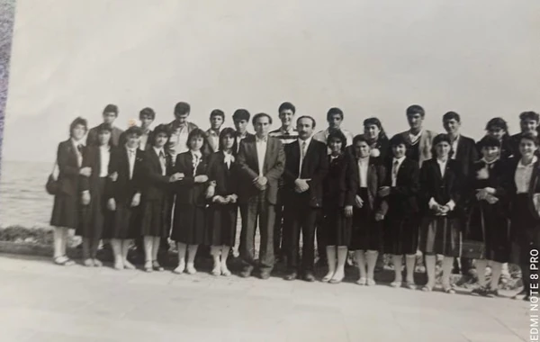 Nadir Qafarzadənin 35 İL ƏVVƏLKİ GÖRÜNTÜSÜ TƏƏCCÜBLƏNDİRDİ - FOTO