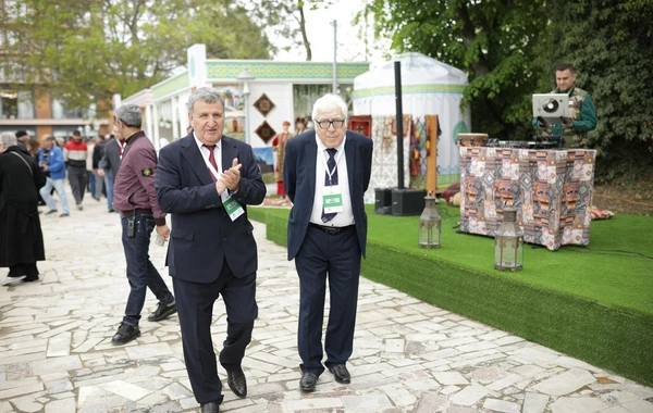 “Xarıbülbül” Beynəlxalq Musiqi Festivalı başlayıb - FOTO