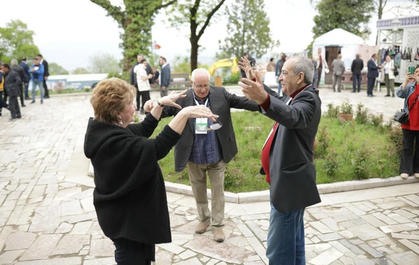 “Xarıbülbül” Beynəlxalq Musiqi Festivalı başlayıb - FOTO