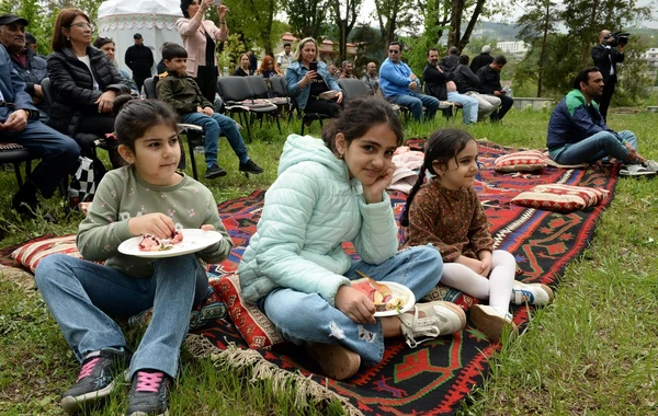 “Xarıbülbül” Beynəlxalq Musiqi Festivalı başlayıb - FOTO