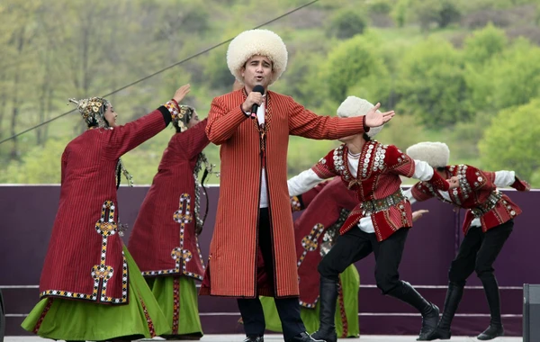 Cıdır düzündə “Xarıbülbül” festivalının açılış konserti olub - FOTO