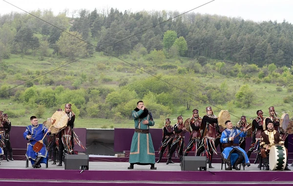 Cıdır düzündə “Xarıbülbül” festivalının açılış konserti olub - FOTO