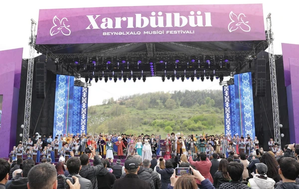 Cıdır düzündə “Xarıbülbül” festivalının açılış konserti olub - FOTO