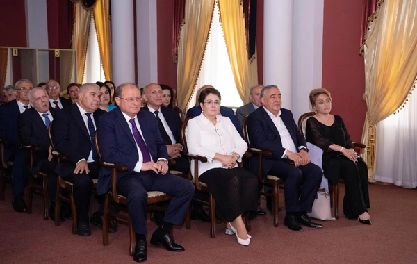 DTX-da Ulu Öndər Heydər Əliyevə həsr olunmuş kitabın təqdimatı keçirilib - FOTO