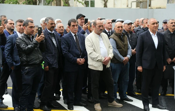 Prezidentin tapşırığı ilə dənizçilər üçün tikilən yaşayış kompleksi təhvil verilib - FOTO