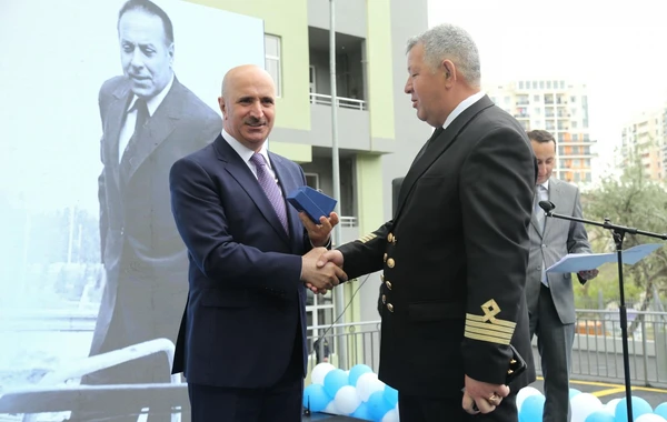 Prezidentin tapşırığı ilə dənizçilər üçün tikilən yaşayış kompleksi təhvil verilib - FOTO