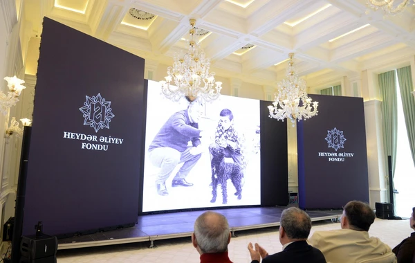 Şuşada Ulu Öndər Heydər Əliyevin 100 illiyi münasibətilə film nümayiş olunub - FOTO